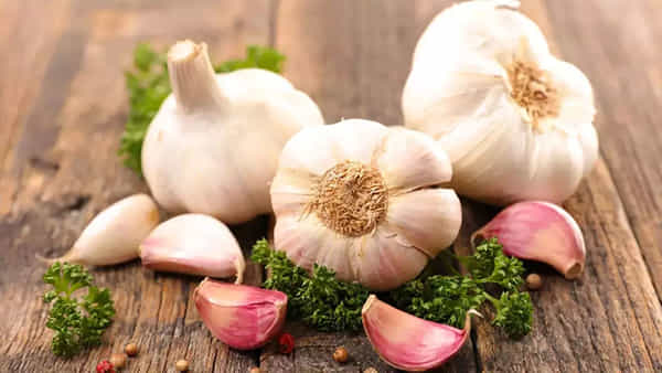 Garlic Benefits : వెల్లుల్లిని ఇలా తింటే జిమ్ చేసినట్లే..! స్లిమ్గా, యంగ్గా అవుతారు..