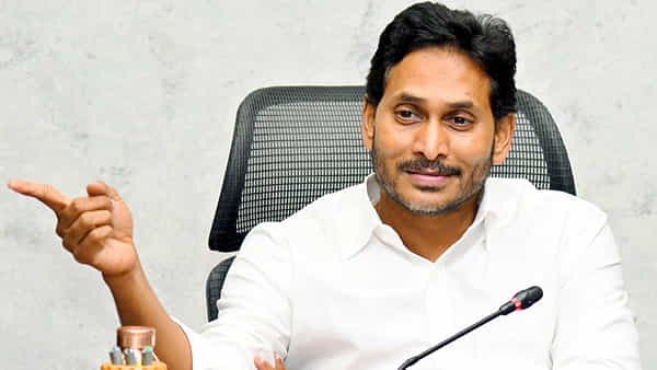 YS Jagan: శకుని పాచికల మాదిరిగా ఎన్నికల ఫలితాలు.. జగన్ ఊహించని కామెంట్స్