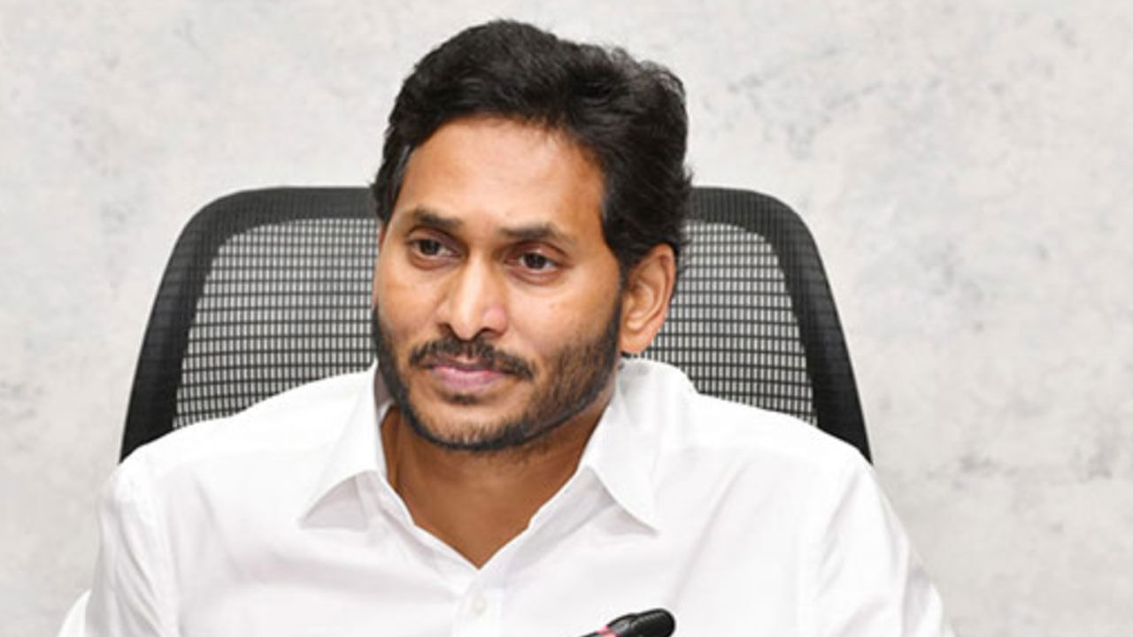 Jagan: రాష్ట్రంలో భయానక వాతావరణం ఏర్పడింది.. గవర్నర్‌ జోక్యం చేసుకోవాలి: జగన్‌ ట్వీట్‌