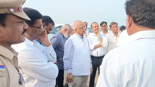 Telangana: కాళేశ్వరం ప్రాజెక్టుపై కొనసాగుతున్న విచారణ.. కేసీఆర్, హరీష్ రావులకు నోటీసులు..?