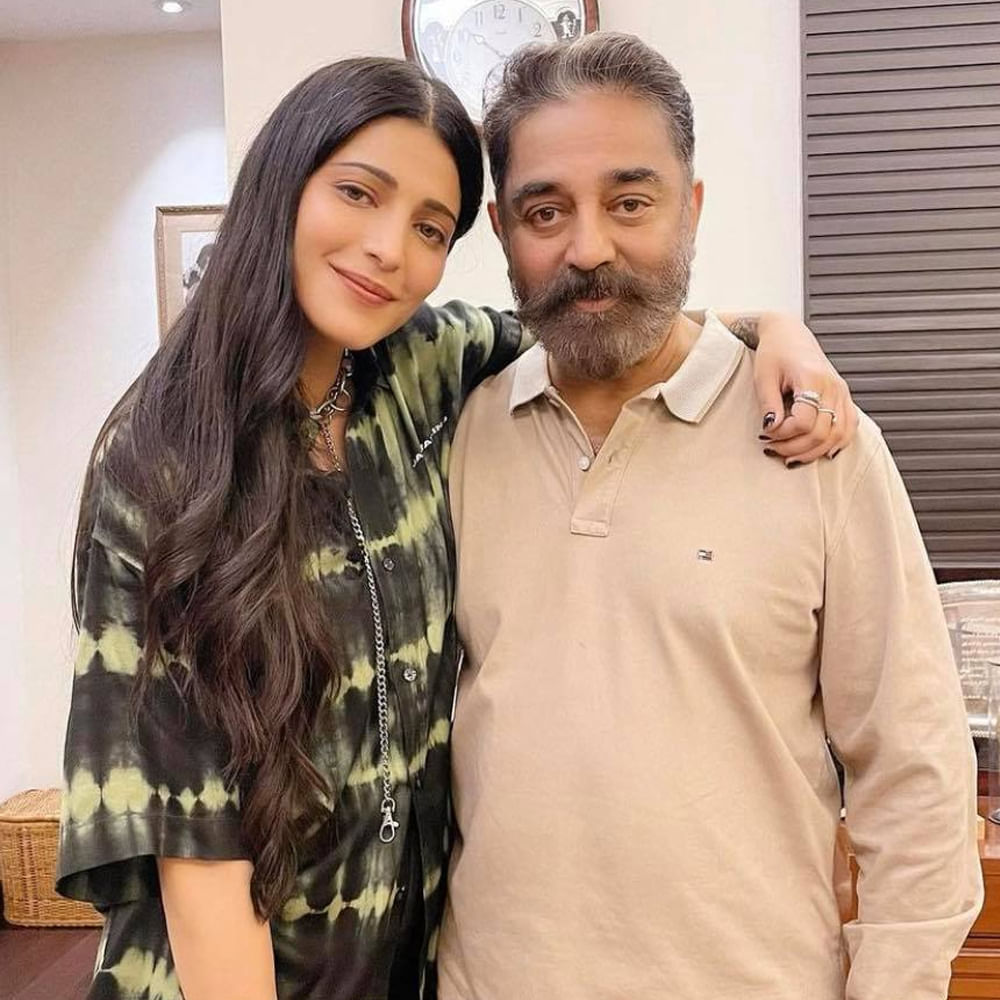 సరిగ్గా ఇదే ట్రెండ్‌లో కమల్‌హాసన్‌ బయోపిక్‌ గురించి కూడా చర్చలు జరుగుతున్నాయి. ఇంతకీ ఈ బయోపిక్‌ని శ్రుతి డైరక్ట్ చేయబోతున్నారా? మాట్లాడుకుందాం... వచ్చేయండి... 