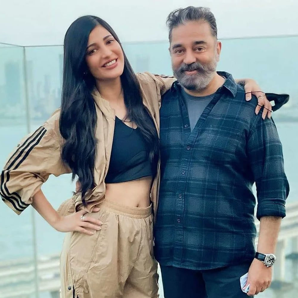 పర్సనల్‌గానే కాదు, ప్రొఫెషనల్‌గా కూడా వీరిద్దరూ కలిసి పనిచేయబోతున్నారన్నది ఇంకో మాట. ఆల్రెడీ మ్యూజిక్‌ డైరక్టర్‌, లిరిసిస్ట్ రిలేషన్‌షిప్‌ వచ్చేసింది. త్వరలోనే డైరక్టర్‌, యాక్టర్‌ బాండింగ్‌ స్టార్టవుతుందన్నది కోలీవుడ్‌ న్యూస్‌. కమల్‌హాసన్‌ బయోపిక్‌ని శ్రుతి డైరక్ట్ చేస్తారనే విషయం తమిళ వర్గాల్లో వైరల్‌ అవుతోంది.