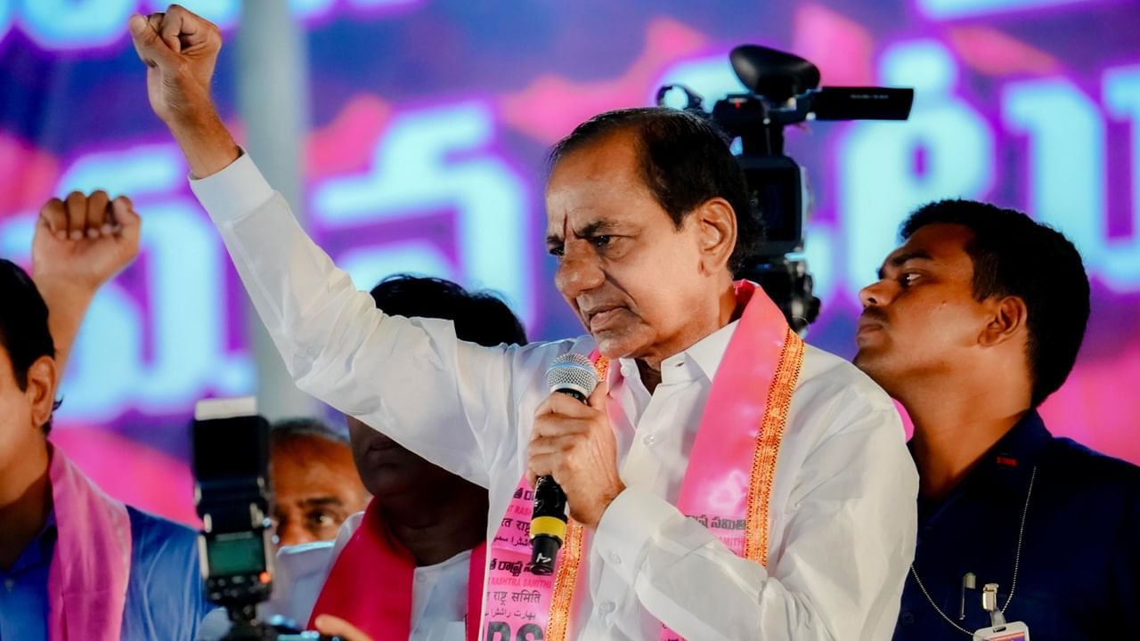 KCR: కేసీఆర్‌ రిట్‌ పిటిషన్‌‌ను కొట్టివేసిన హైకోర్టు.. ప్రభుత్వ వాదనలతో ఏకీభవించిన ధర్మాసనం..