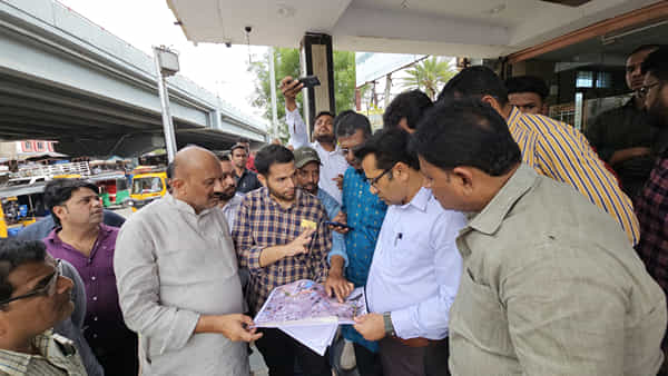 Hyderabad: రెచ్చిపోయిన బహదూర్పురా ఎమ్మెల్యే మహ్మద్ ముబీన్.. జీహెచ్ఎంసీ అధికారులపై బూతుపురాణం!
