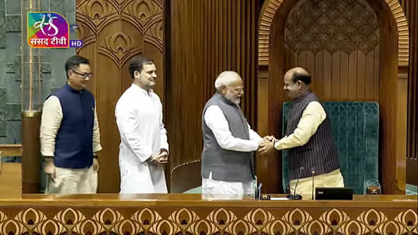 Lok Sabha Speaker: లోక్సభ స్పీకర్గా ఓం బిర్లా.. మూజువాణి ఓటింగ్తో ఎన్నికైనట్లు ప్రొటెం స్పీకర్ ప్రకటన