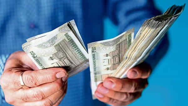 Business: 7 శాతం వడ్డీతో రుణం.. వ్యాపారులకు కేంద్ర ప్రభుత్వ అద్భుత పథకం