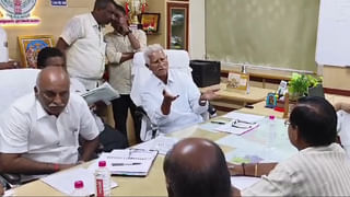 Andhra Pradesh: భళ్లారి నుంచి గుంటూరు వస్తుండగా ఊహించని ప్రమాదం.. స్పాట్లోనే ముగ్గురు మృతి.. మిగతా వారంతా