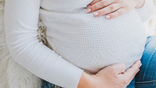 శృంగారంతోనే దెయ్యం వీడుతుందన్నాడు.. అమ్మాయిని రూమ్‌లోకి తీసుకెళ్లి.. ఆ తర్వాత.!