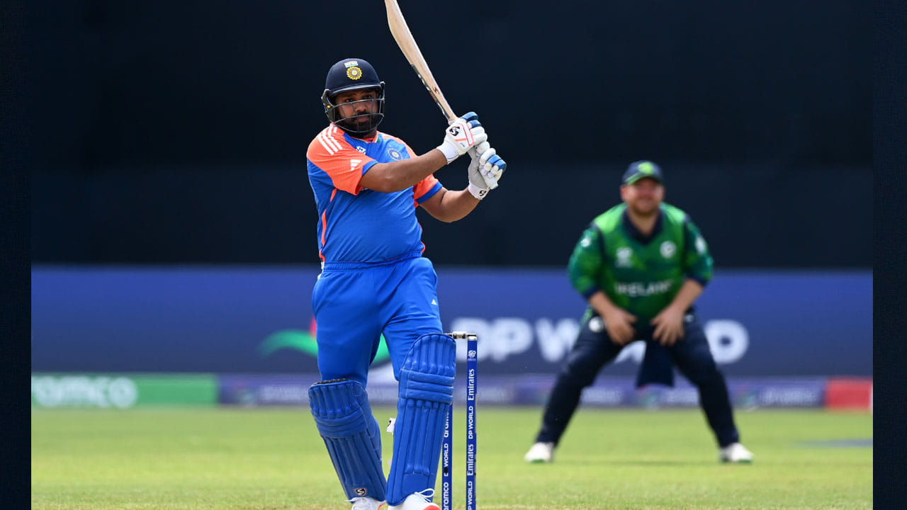 IND vs IRE: కోహ్లీ రికార్డ్ బ్రేక్ చేసిన రోహిత్.. టీ20 హిస్టరీలో రెండో భారత ఆటగాడిగా రికార్డ్..