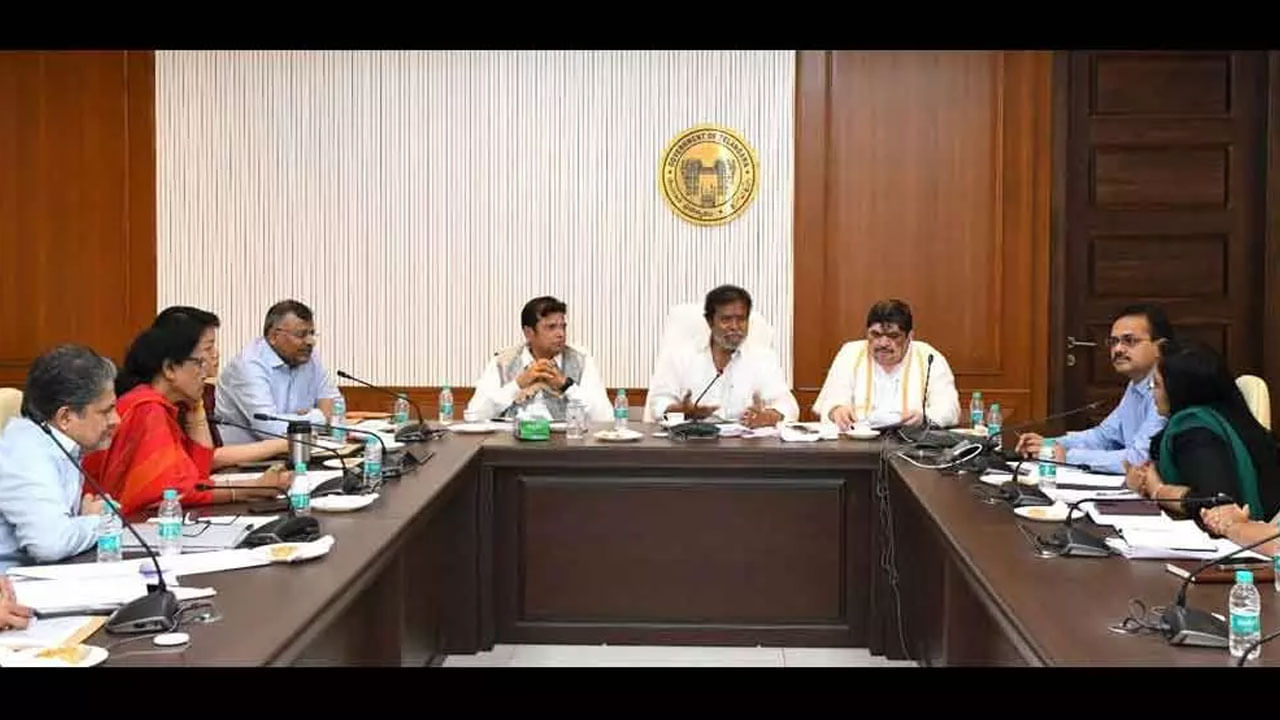 Telangana: ఎన్నికల కోడ్ తరువాత తొలి కేబినెట్ భేటీ.. చర్చించనున్న అంశాలివే..