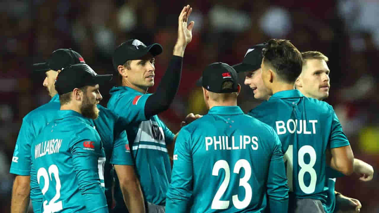 T20 World Cup: అసలే ఓటమి బాధ.. ఆపై ఐసీసీ సీరియస్.. కివీస్ బౌలర్కు బిగ్ షాక్..