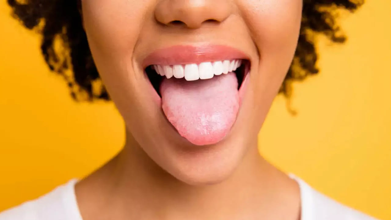 Lifestyle: మీ నాలుక రంగు మారిందా.? ఈ సమస్యలు ఉన్నట్లే..