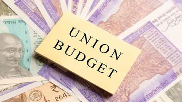 8th Pay Commission: బడ్జెట్లో కేంద్ర ప్రభుత్వ ఉద్యోగులకు గుడ్ న్యూస్..? ఎనిమిదో వేతన కమిషన్పై కీలక ప్రకటన..?