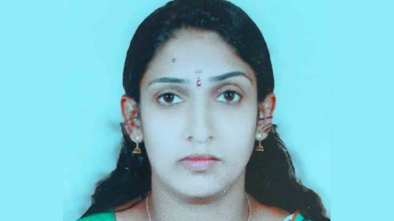 Kerala ‘ఈ బాధలు భరించలేను.. కువైట్ నుంచి కేరళ వచ్చేస్తున్నా..’ ఇంతలో మూగబోయిన ఆమె సెల్‌ఫోన్