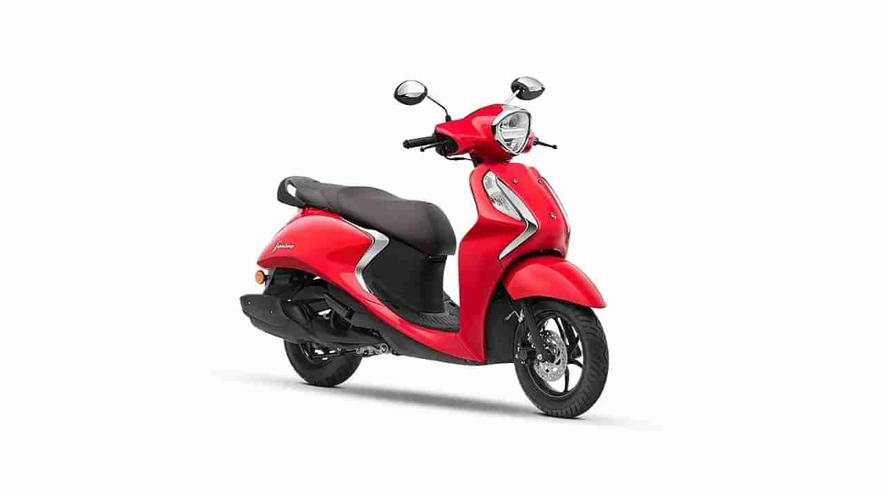 Yamaha Fascino S Scooter: కారు తరహా ఫీచర్‌ బైక్‌లో.. పిలిస్తే పలుకుతుంది.. యమహా కొత్త వేరియంట్‌తో సెన్సేషన్‌..