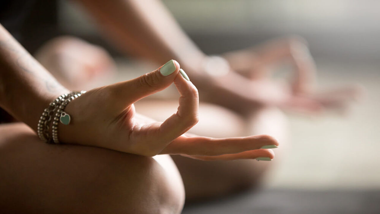 Yoga For Infertility: ఈ యోగా ముద్ర ఒక్కటి వేస్తే... సంతాన లేమి సమస్య తీరుతుంది!