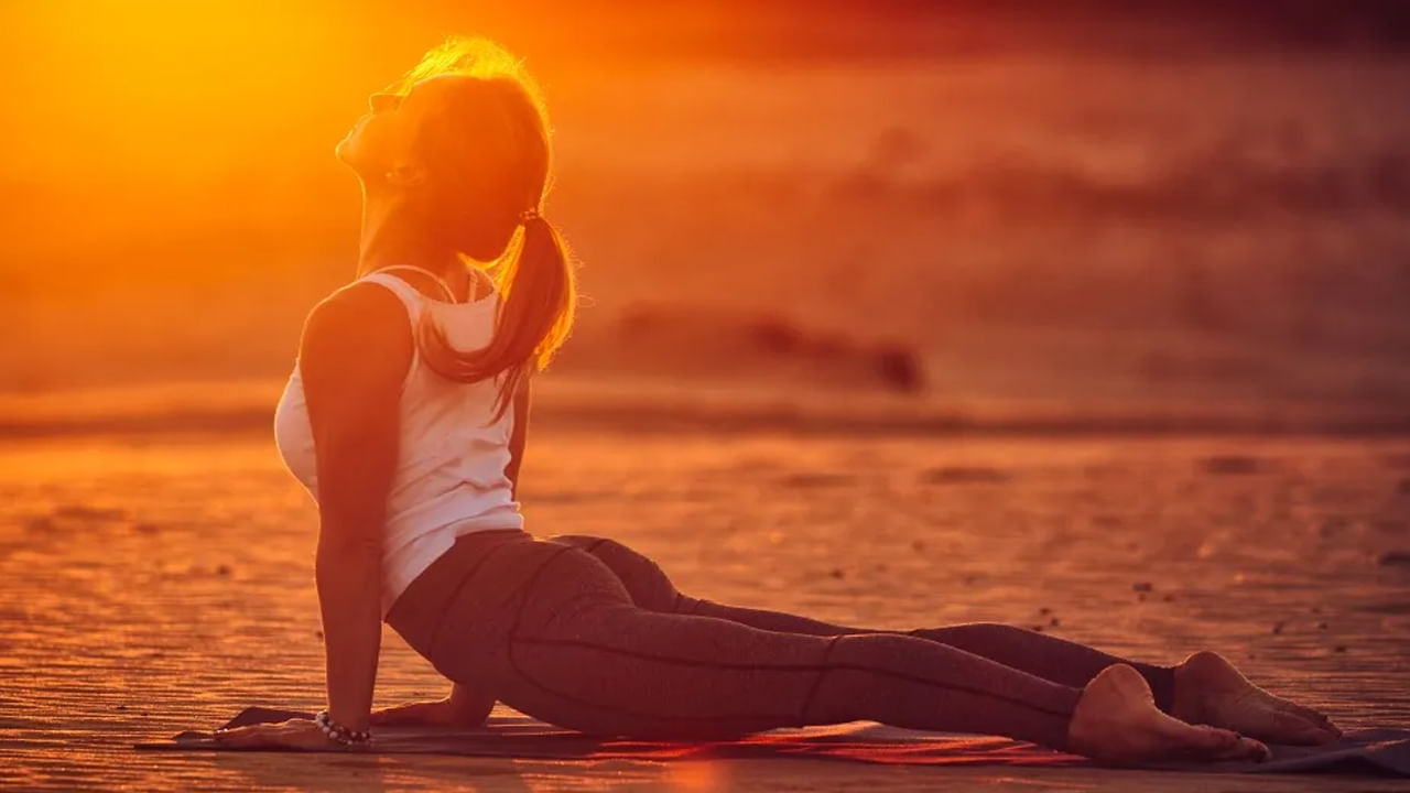 Yoga in Evening: సాయంత్రం యోగా చేయడం కూడా బెస్ట్.. ఏ యోగాసనాలు వేయాలంటే