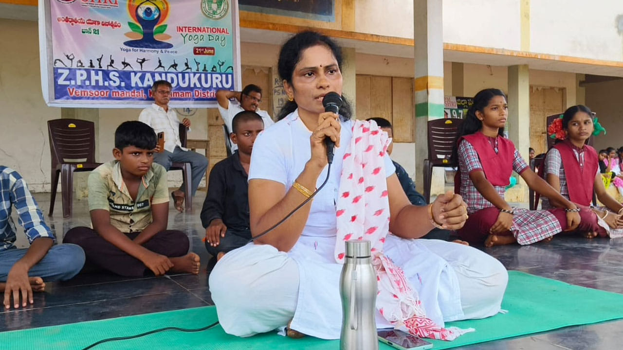 ఆదర్శానికే స్పూర్తిదాయకం ఈ ఘటన.. భర్త కోసం భార్య ఎలాంటి పని చేసిందంటే..