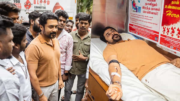 Actor Suriya: అభిమానులతో కలిసి రక్తదానం చేసిన హీరో సూర్య.. ఇచ్చిన మాటను నిలబెట్టుకున్నాడుగా.. వీడియో వైరల్