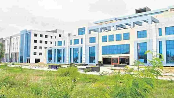 Baby Birth With Tail: ఇదో విచిత్రం.. తోకతో పుట్టిన చిన్నారి.. బాబును చూసి ఎయిమ్స్ వైద్యుల షాక్..!