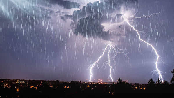 AP Rains: ఏపీ అంతటా వానలే వానలు.. ఈ జిల్లాల్లో ఉరుములు పడే ఛాన్స్..