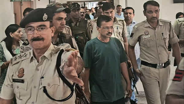 Excise policy case: ఢిల్లీ లిక్కర్ పాలసీ స్కామ్ ఈడీ చార్జ్షీట్లో సంచలనాలు.. కింగ్ పిన్, కుట్రదారు అతడే..!