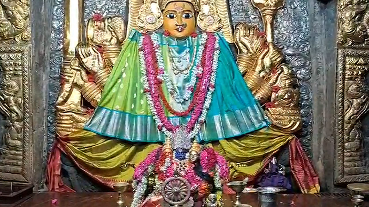 Bhadrakali Temple: శాకాంబరీ ఉత్సవాలు అంటే ఏంటి..? ఆషాడంలోనే ఈ ఉత్సవాలు ఎందుకు నిర్వహిస్తారో తెలుసా..!