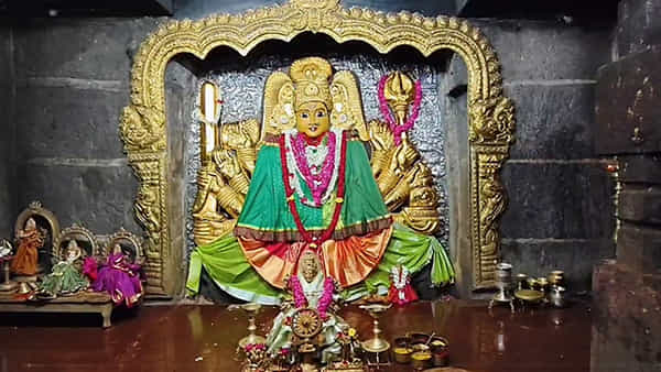 Warangal: నేటి నుండి భద్రకాళి అమ్మవారి శాకాంబరీ నవరాత్రి మహోత్సవాలు..