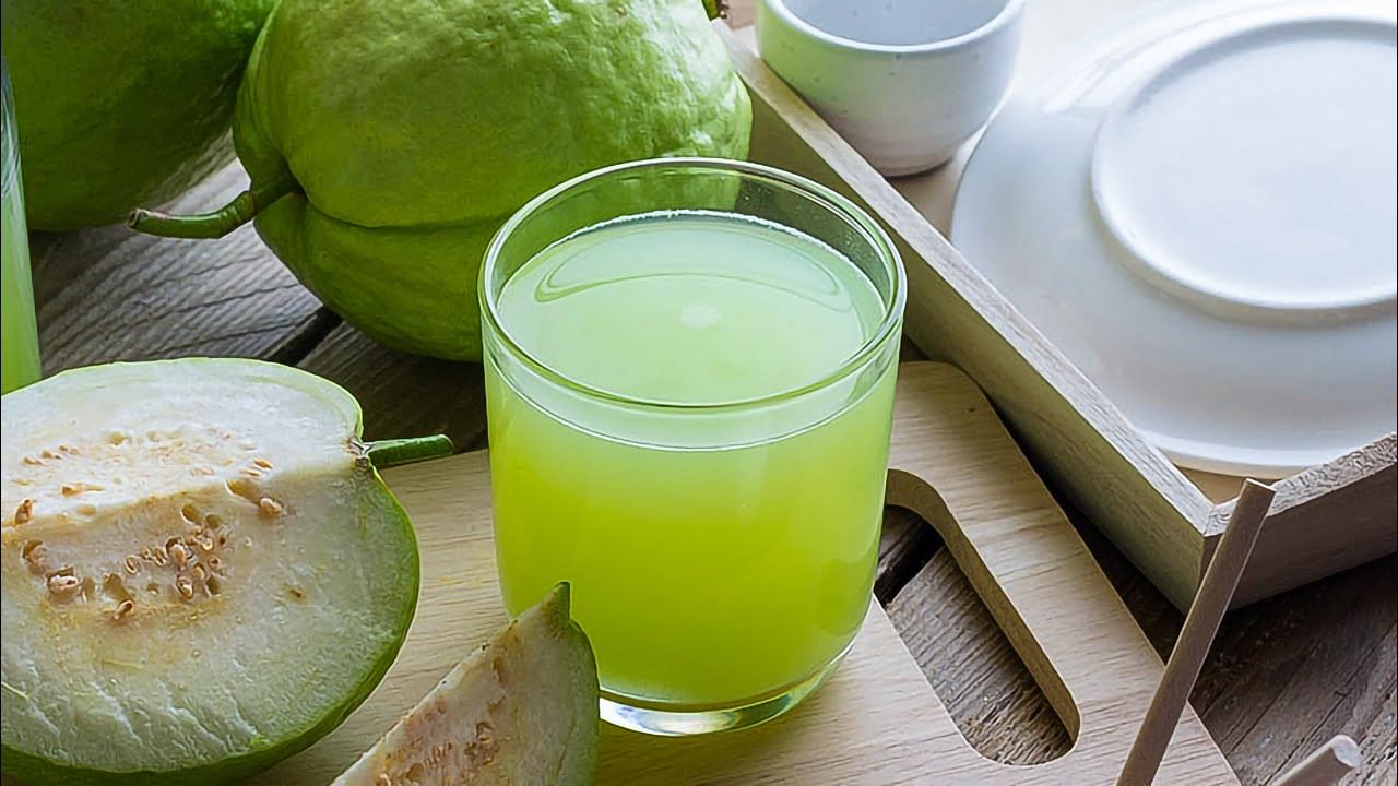 Guava Juice: ఈ పండు తాగారంటే.. షుగర్, బీపీలకు చెక్ పెట్టొచ్చు..