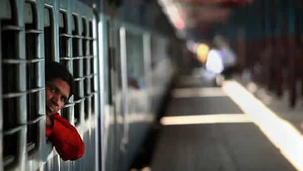 Indian Railways New Rules: ఇకపై కన్ఫర్మ్ టికెట్ లేకుండా రైలు ప్రయాణం చేస్తే బాదుడే.. కొత్త రూల్స్ వచ్చేశాయ్!