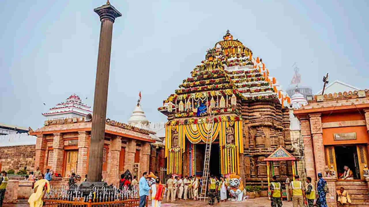 Jaganath Temple: 46 ఏళ్ల  ఉత్కంఠకు తెర.. తెరచుకున్న జగన్నాథ దేవాలయం నిధి.. రెండో రోజు రత్న భాండాగారం ఆభరణాల లెక్కింపు