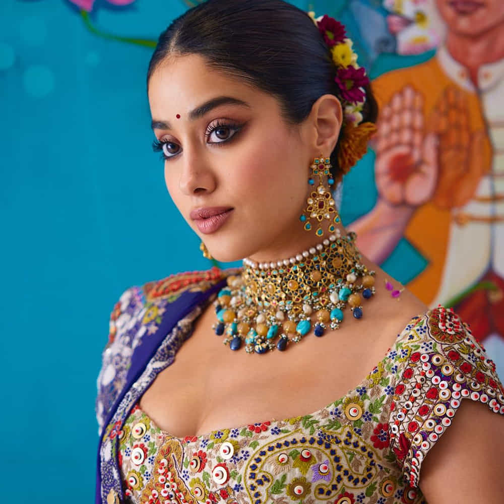 కేవలం ప్రొఫెషనల్స్ గా పనిచేసేవాళ్లమని.. సెట్ కి వెళ్లేవాళ్లమని.. డైరెక్టర్ చెప్పిన విధంగా వర్క్ చేసేవాళ్లమంతే తప్ప.. జోక్స్ వేసుకోవడం.. సరదాగా మాట్లాడుకోవడం లాంటివి చేయలేదని అన్నారు.