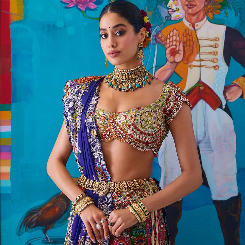 సాధారణంగా ఒక ప్రాజెక్టులో పనిచేసే నటీనటులు సరదాగా మాట్లాడుకుంటారని.. ఇష్టాయిష్టాలు షేర్ చేసుకుంటారని.. ఆ పరిచయంతో నటీనటుల మధ్య స్నేహం పెరుగుతుందని.. అది స్క్రీన్ మీద వర్కౌట్ అవుతుందని అన్నారు.
