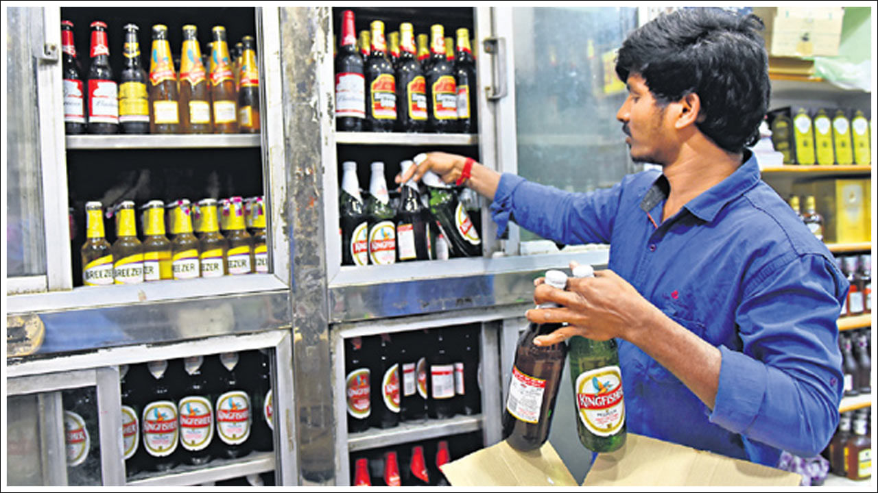 Liquor shops: మద్యం ప్రియులకు చేదు వార్త.. 2 రోజులు షాపులు బంద్