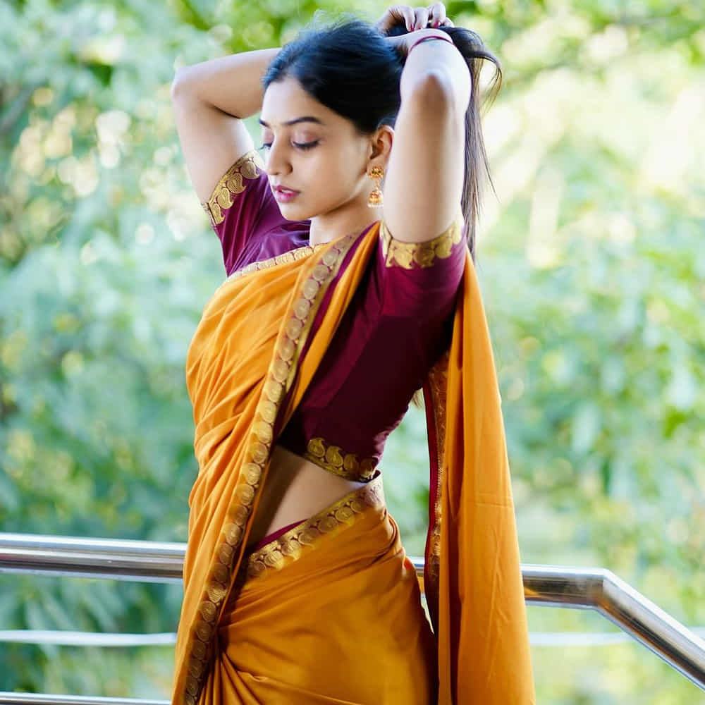 మాన్య గౌడకు ఇది మొదటి సినిమా.  మూడేళ్ల క్రితం ఇంజినీరింగ్ పూర్తి చేసిన మాన్యకు చిన్నప్పటి నుంచి నటన అంటే ఆసక్తి. క్లాసికల్ డాన్స్ కూడా నేర్చుకునట్లు తెలిపింది. 