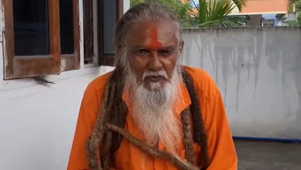 Telangana: 50 ఏళ్లుగా సెలూన్ ముఖం చూడలేదు.. కారణం ఏంటో తెలుసా.?