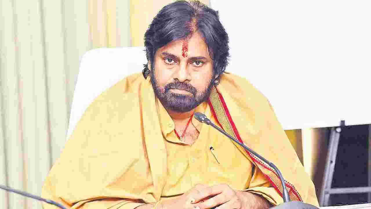 Pawan Kalyan: ఎర్ర చందనం స్మగ్లింగ్‌పై డిప్యూటీ సీఎం పవన్‌ కల్యాణ్‌ కన్నెర్ర