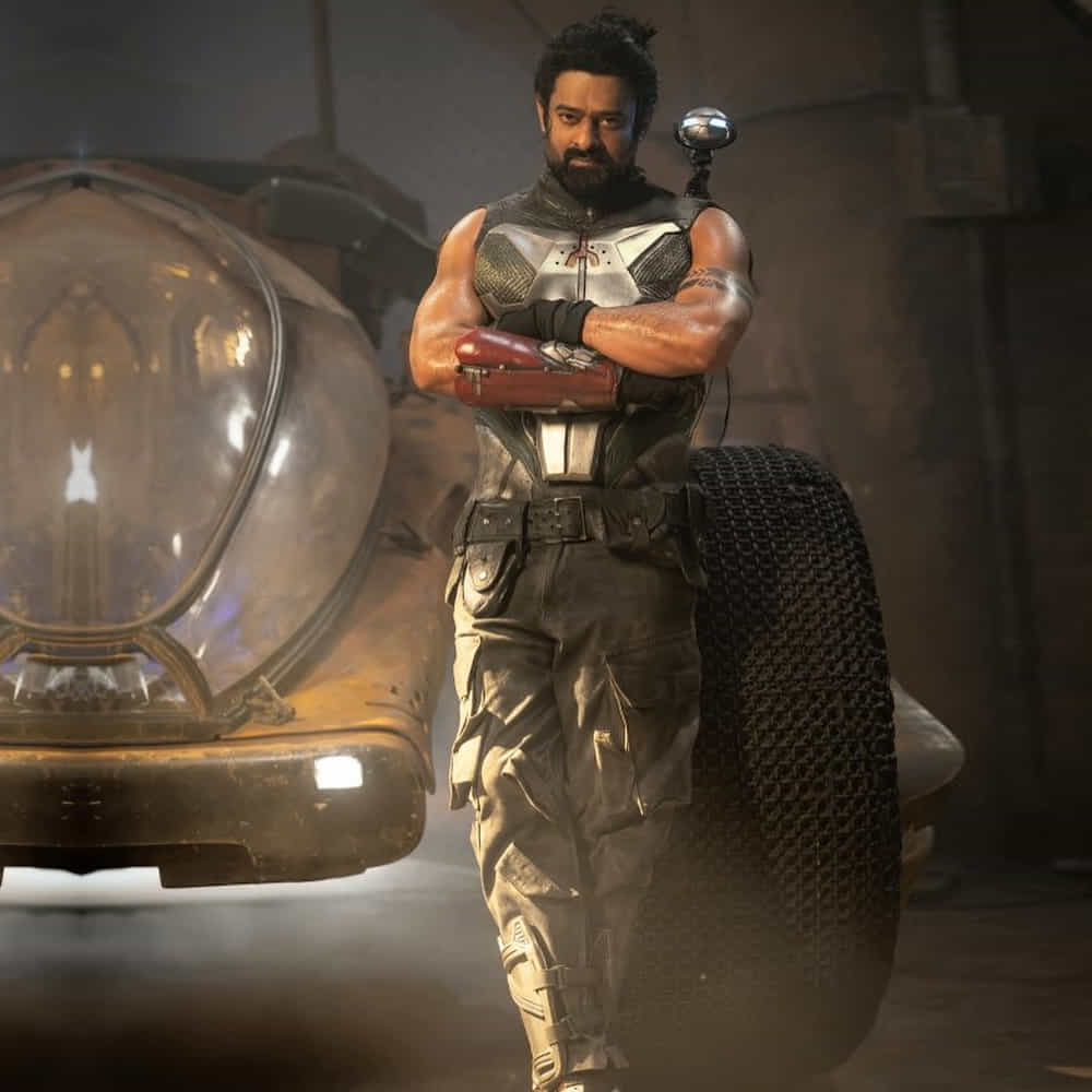 పార్ట్ 1 పూర్తిగా ప్రభాస్ వర్సెస్ అమితాబ్ అన్నట్టుగా సాగింది కథా కథనం. కానీ పార్ట్ 2లో కమల్ కూడా యాడ్ అవుతారు. దీంతో మరింత గ్రాండ్ విజువల్స్, అంతకు మించిన సర్ప్రైజ్లకు సిద్ధంగా ఉండాలన్న హింట్ ఇస్తోంది కల్కి 2898 ఏడీ మూవీ టీమ్.