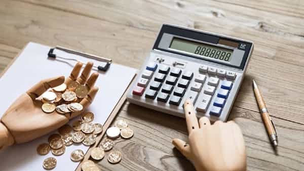 Robot Tax: టెక్ కంపెనీలకు షాక్.. బడ్జెట్లో రోబో ట్యాక్స్! ఉద్యోగులకు భరోసా ఇచ్చేలా..