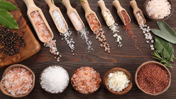 Health Tips: టేబుల్ సాల్ట్, బ్లాక్ సాల్ట్, పింక్ సాల్ట్ మధ్య తేడా ఏమిటి? ఏ ఉప్పుని ఉపయోగించడం ఆరోగ్యానికి మేలు అంటే