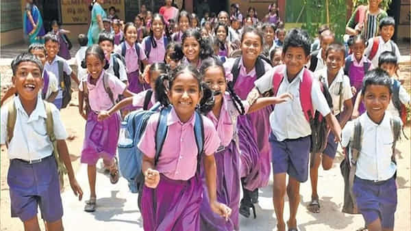 Andhra Pradesh: దసరా సెలవులు అప్పటినుంచే.. 2024-25 అకడమిక్ క్యాలెండర్ పూర్తి వివరాలివే..