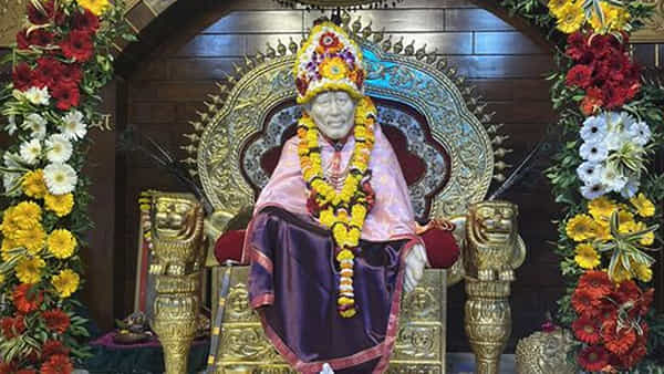 Shirdi Temple: గురు పౌర్ణమి ఉత్సవాలకు శ్రీవారిని మించి షిర్డీ సాయి బాబా ఆదాయం.. మూడు రోజులకు ఏకంగా రూ. 6 కోట్లు..