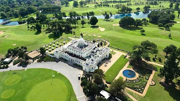 Stoke Park Hotel: లండన్లో సెలబ్రేషన్స్కు అంబానీ ఫ్యామిలీ రెడీ..? అసలు విషయం ఏంటంటే..?