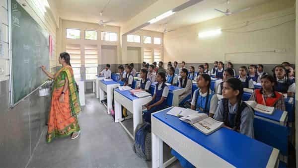 TG DSC 2024: డీఎస్సీ పరీక్షల షెడ్యూల్లో ఎలాంటి మార్పు లేదు.. యథాతథంగా నిర్వహిస్తాం విద్యాశాఖ స్పష్టం