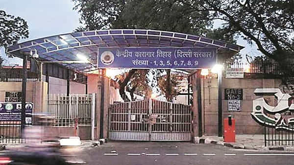 Delhi: తీహార్ జైలులో 125 మంది ఖైదీలకు హెచ్ఐవీ నిర్ధారణ..అక్కడ ఏం జరుగుతోంది..?