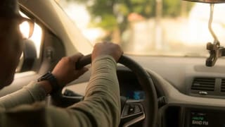 కేవలం రూ. 5లక్షలతోనే అన్ని సౌకర్యాలతో కంటైనర్ హోమ్.. సొంత ఇంటి కల నెరవేర్చుకున్న దంపతులు