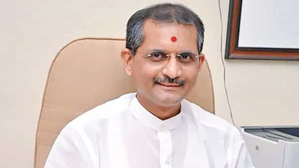 UPSC చైర్మన్ మనోజ్ సోనీ రాజీనామా.. పదవీకాలం పూర్తికాకముందే.. ఎందుకంటే..?