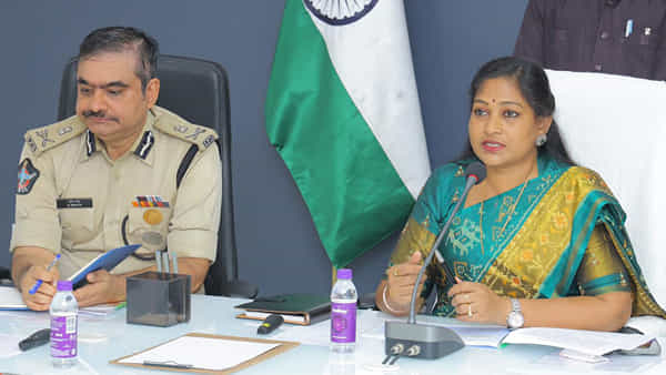 ఇక ఉక్కుపాదమే.. కొందరు నేతలు గంజాయిని వ్యాపారంగా మార్చుకున్నారు: హోంమంత్రి అనిత సంచలన వ్యాఖ్యలు..