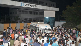 Wedding Card: క్వశ్చన్‌ పేపర్ కాదు గురూ.. పెళ్లి పత్రిక! వైరల్‌ అవుతున్న టీచరమ్మ వెడ్డింగ్‌ కార్డు