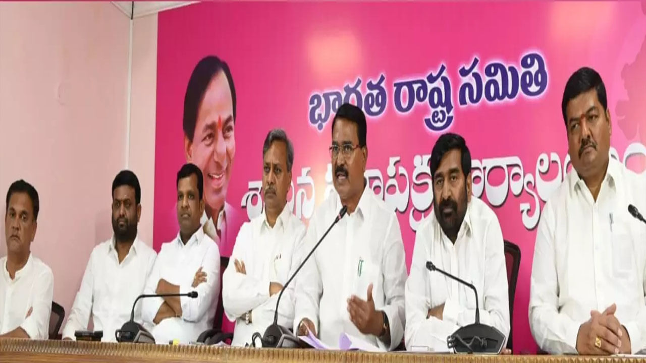 Telangana: పార్టీ అధికారంలో ఉన్నప్పుడు అంతా వాళ్లే.. మరీ ఆ నేతలు ఇప్పుడు ఎక్కడున్నారు..?